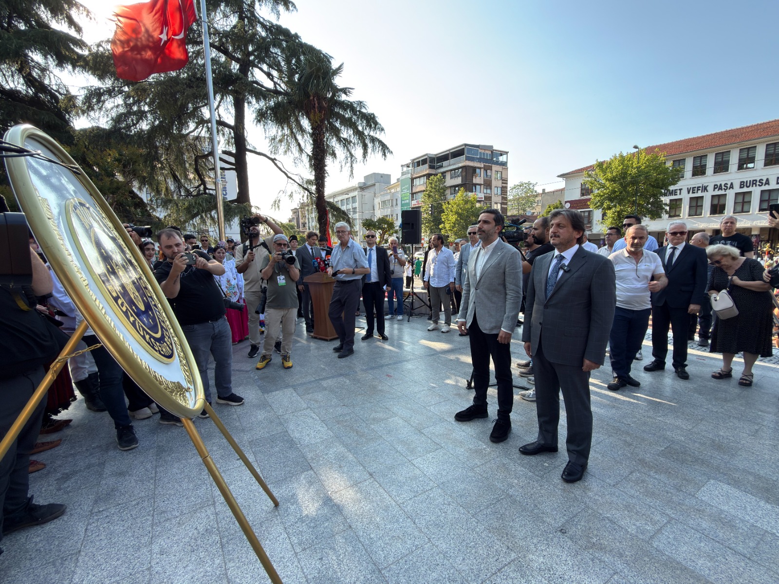 Altın Karagöz'e görkemli açılış