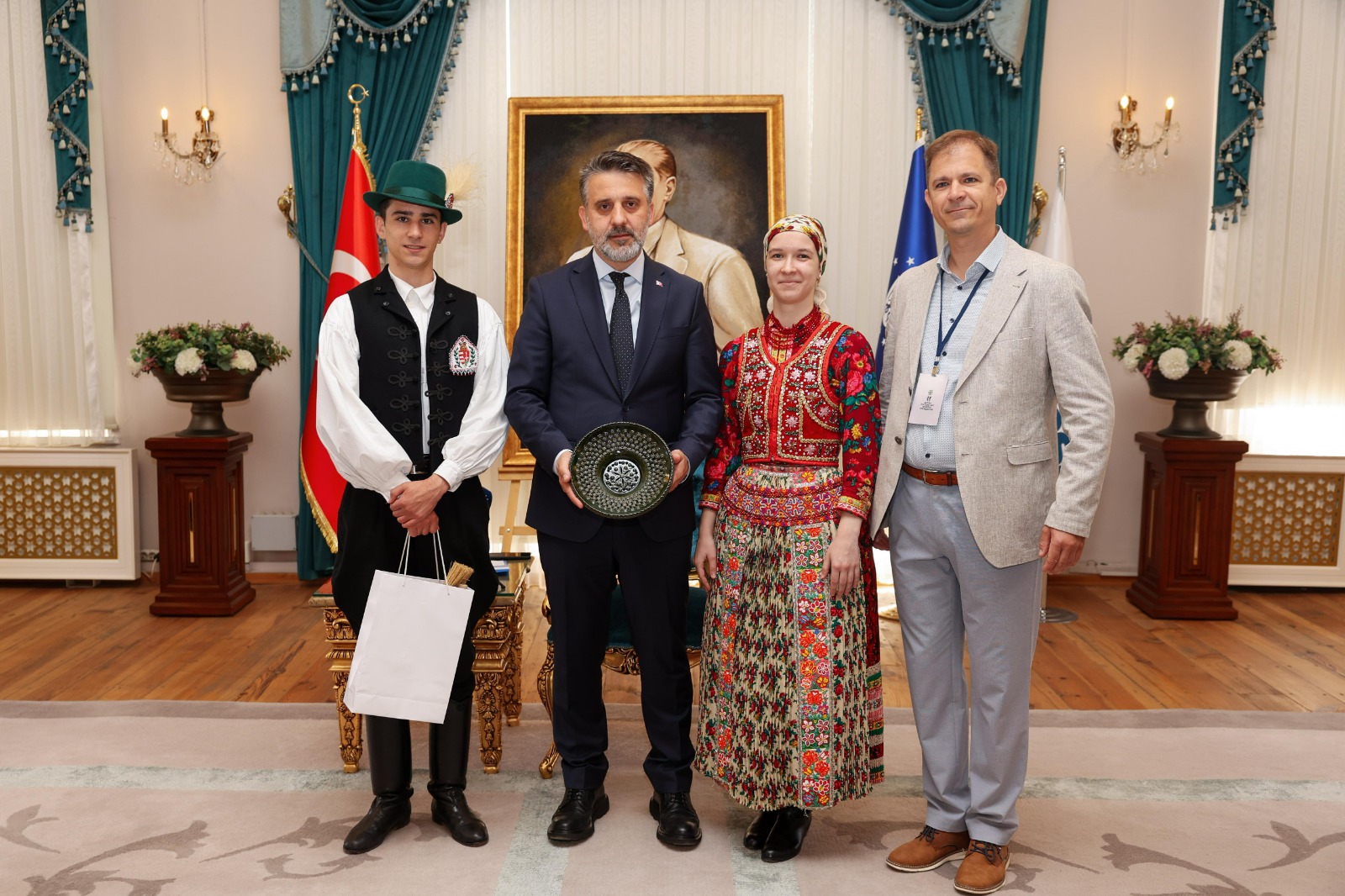 Altın Karagöz ekiplerinden Başkan Vekili Biba'ya ziyaret
