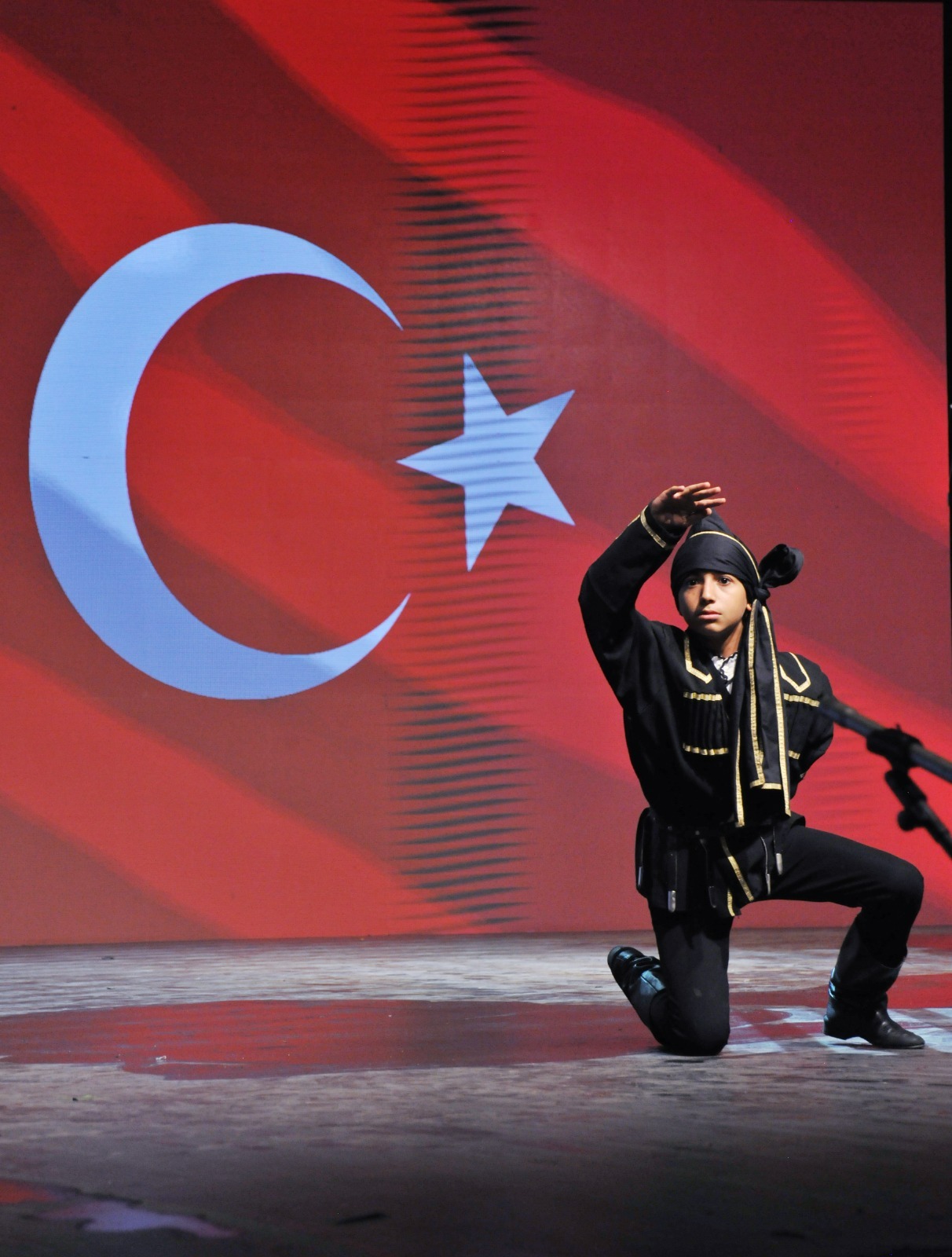 Altın Karagöz'de kültürlerin buluşması sürüyor