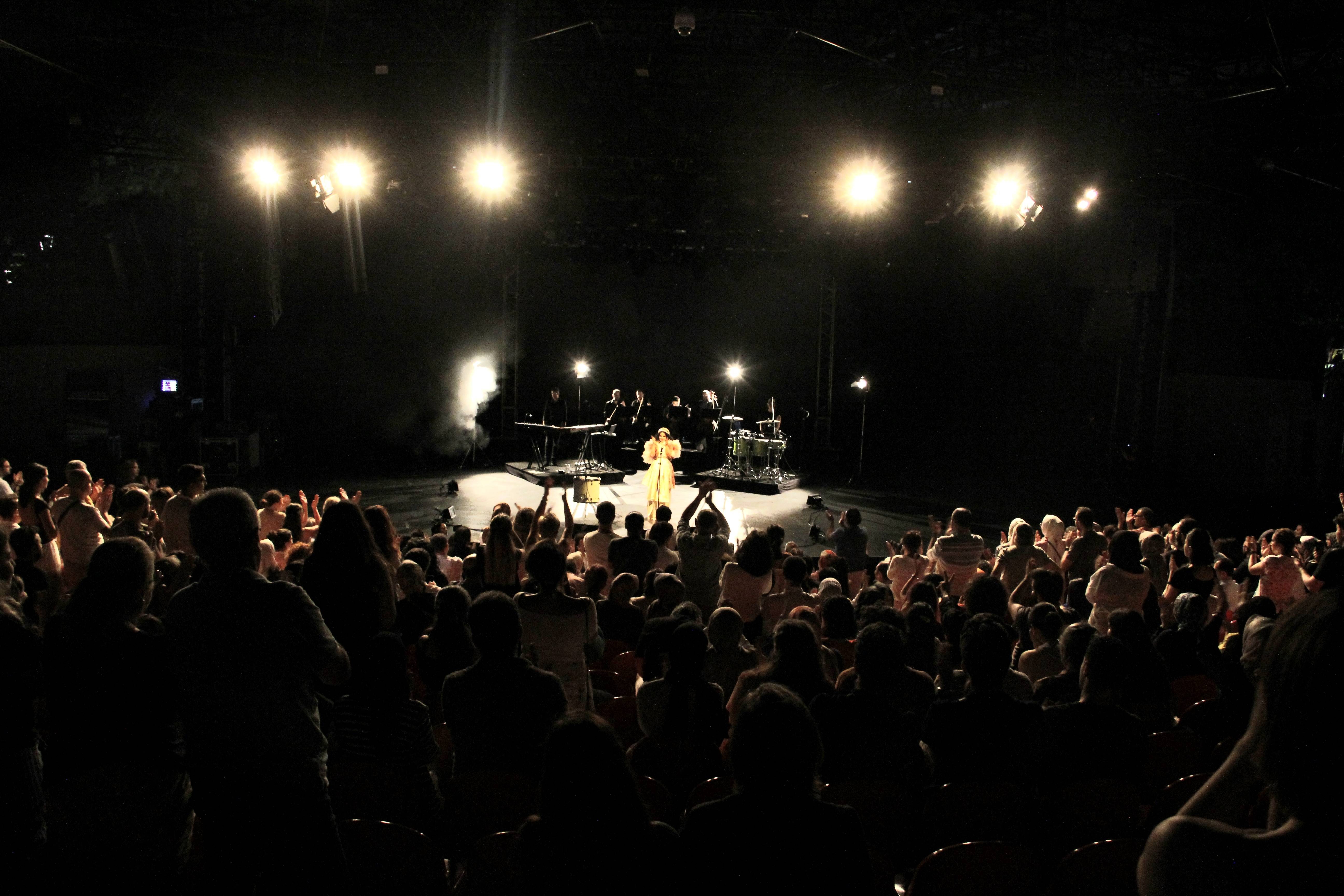 Dünya Barışının simge ismi Emel Mathlouthi, Bursa Festivali’nde