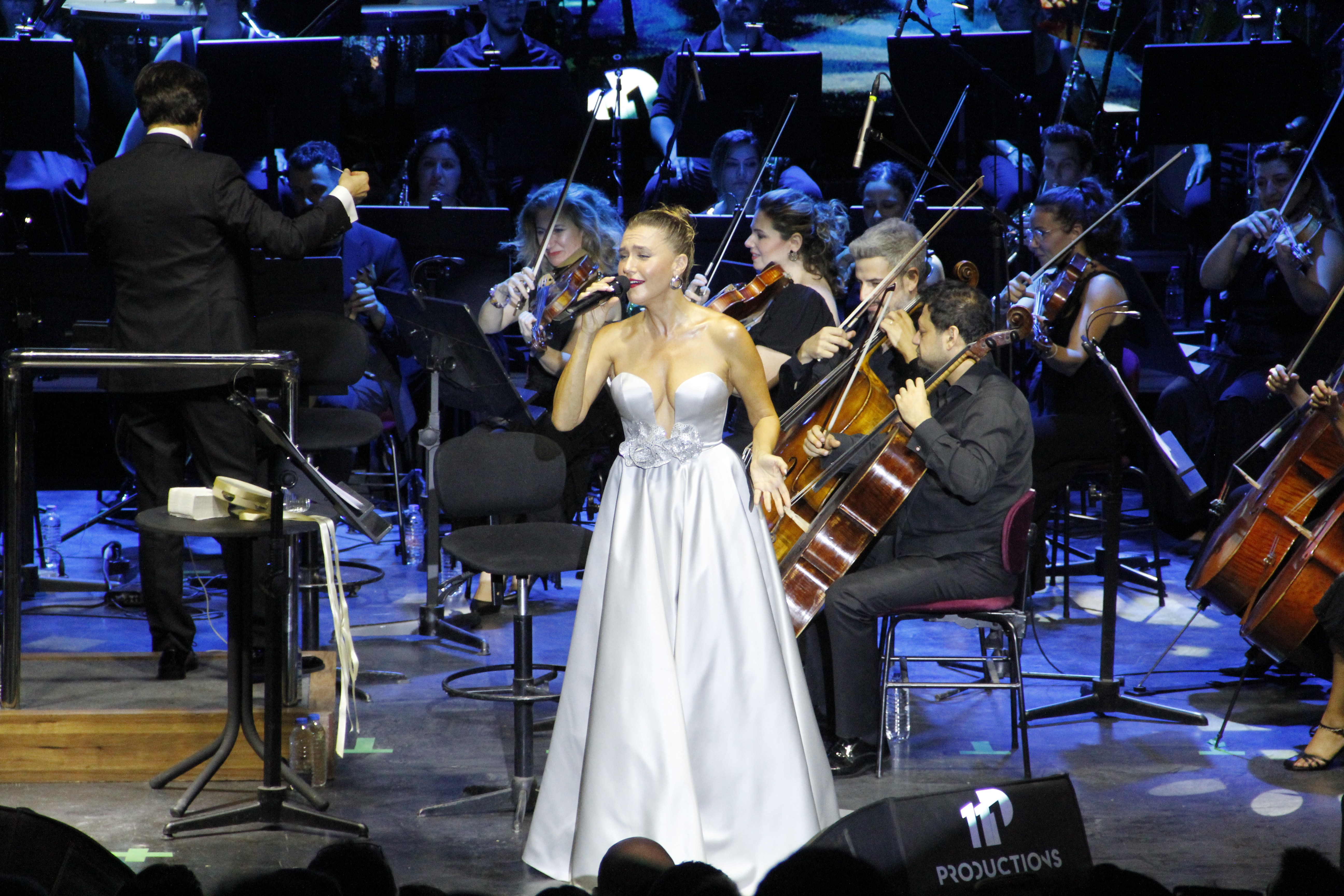 Bursa Festivali’nde Büyüleyici Gece